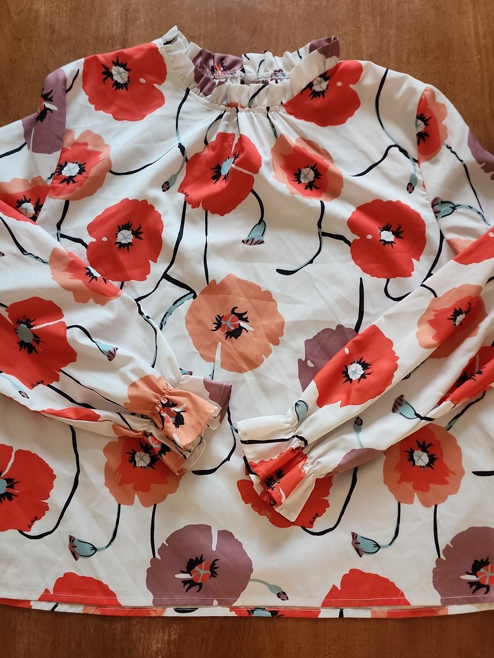 Women’s Floral Puff-Sleeve Blouse - Cream with Red Poppies
